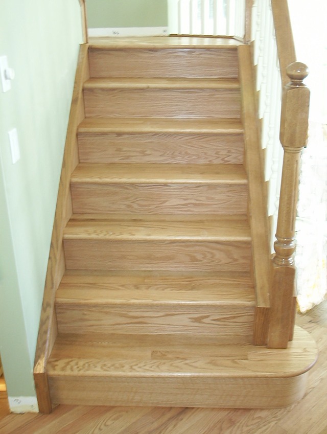 Full%20Stairs%20with%20round%20stair